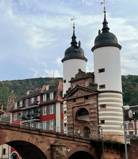 Landmark, attraction Old Bridge Haildelberg, Heidelberg, photo