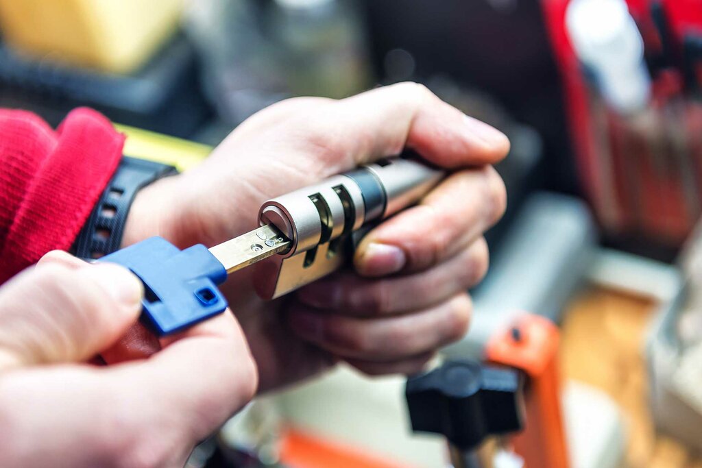 Locks installation, repair, opening Master Key, Batumi, photo