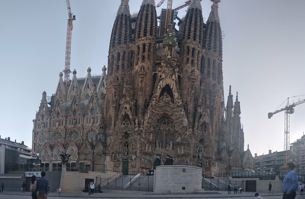 Catholic church Sagrada Familia, Barcelona, photo