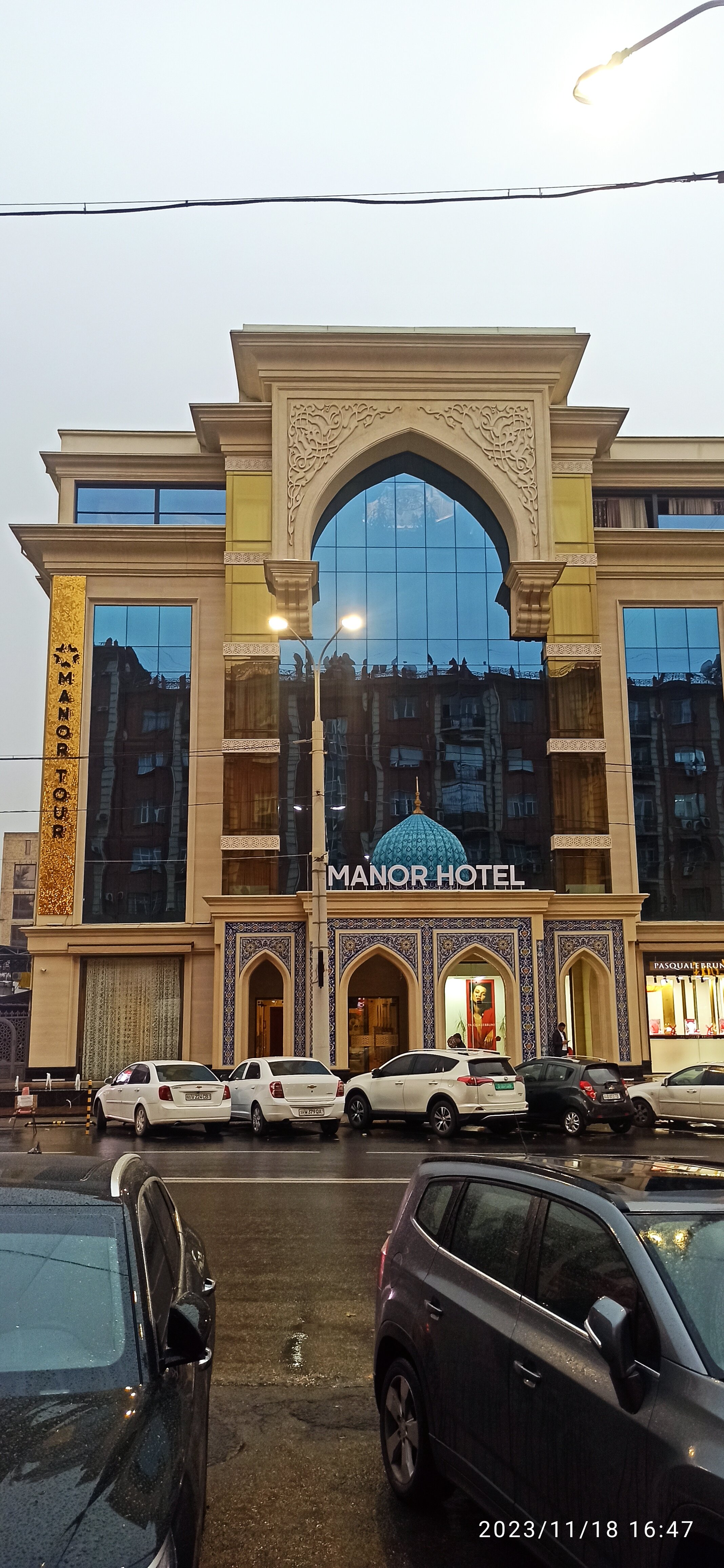 Фото Manor Hotel