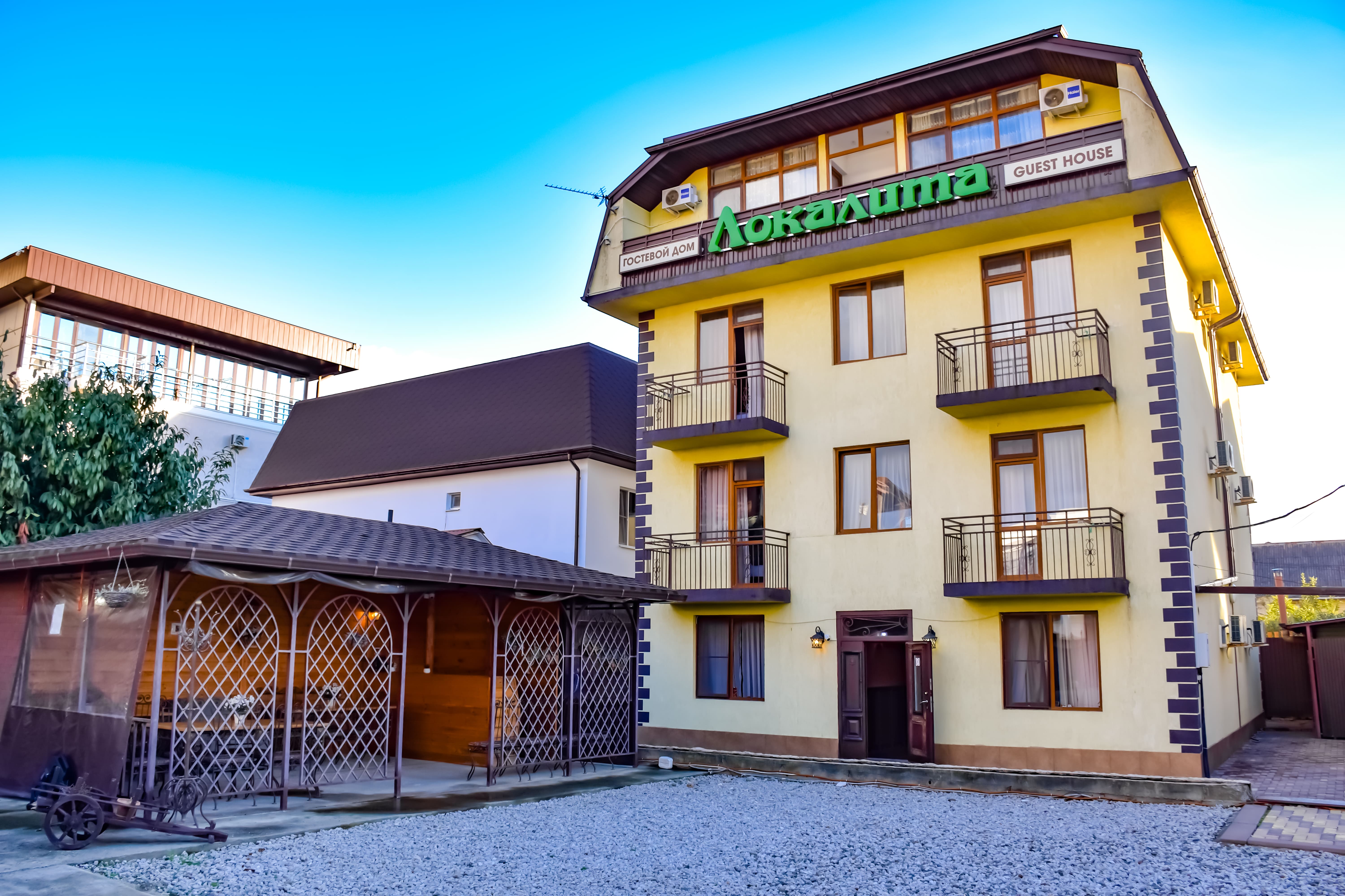 Фото отеля 1