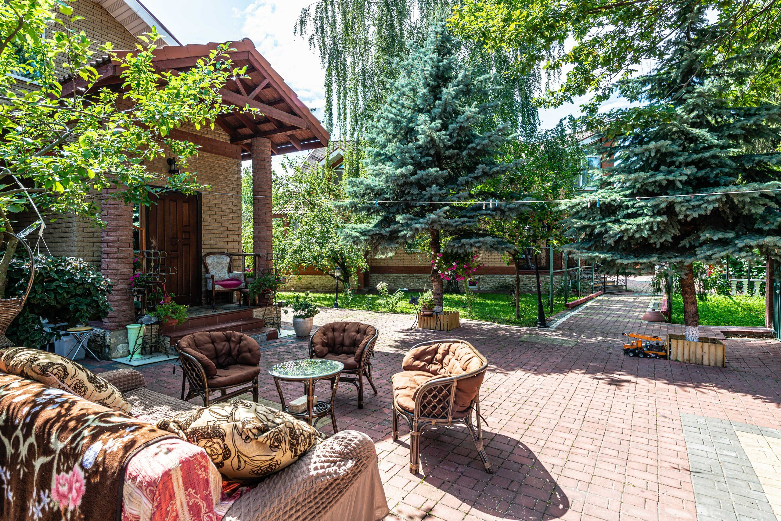 Фото Эльбирс House