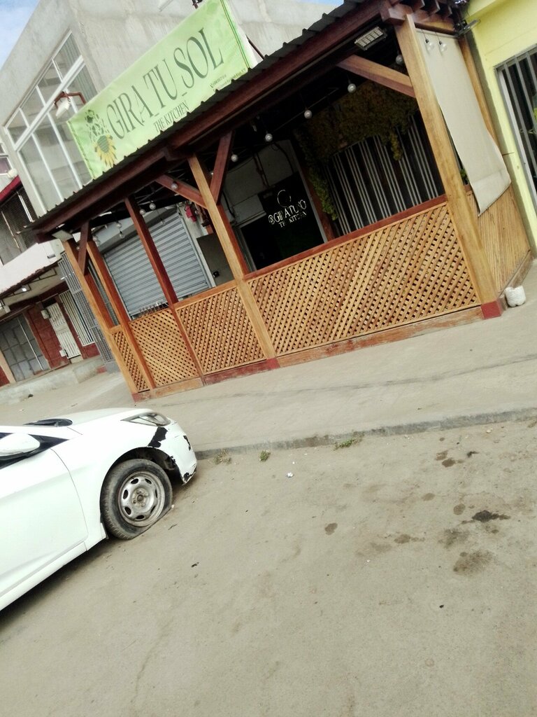 Cafe Gira tu sol, Loanda, photo