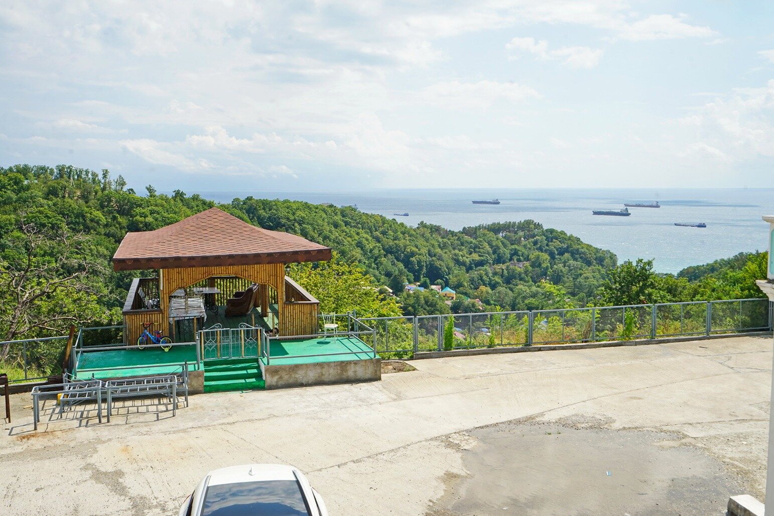 Фото Замок на горе