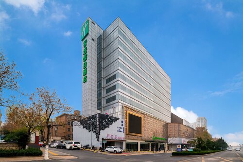 Гостиница Holiday Inn Express Jinan Jingshi Road в Цзинане