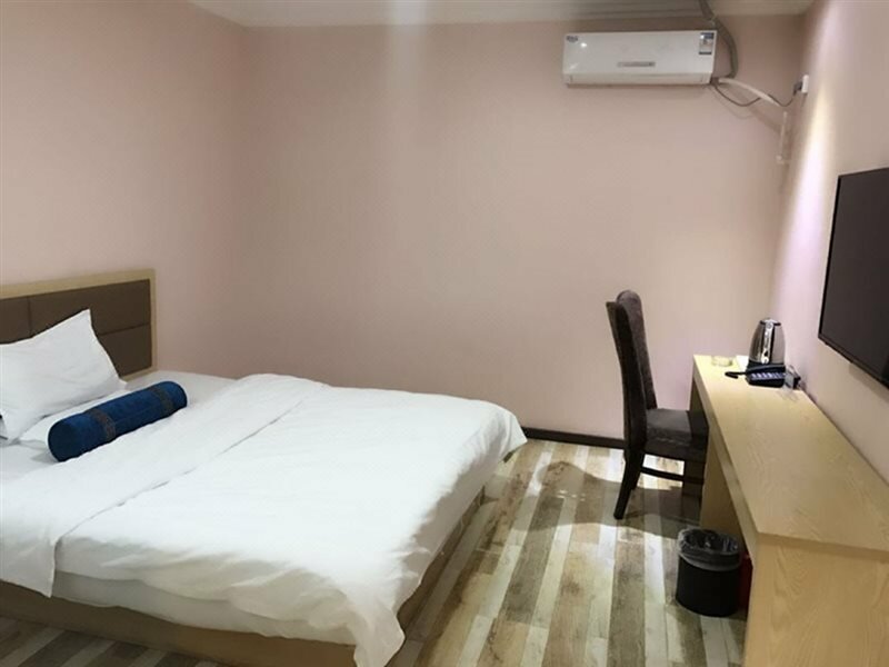 Фото 7 Days Inn Harbin Railway Station Zhanqian Square Branch