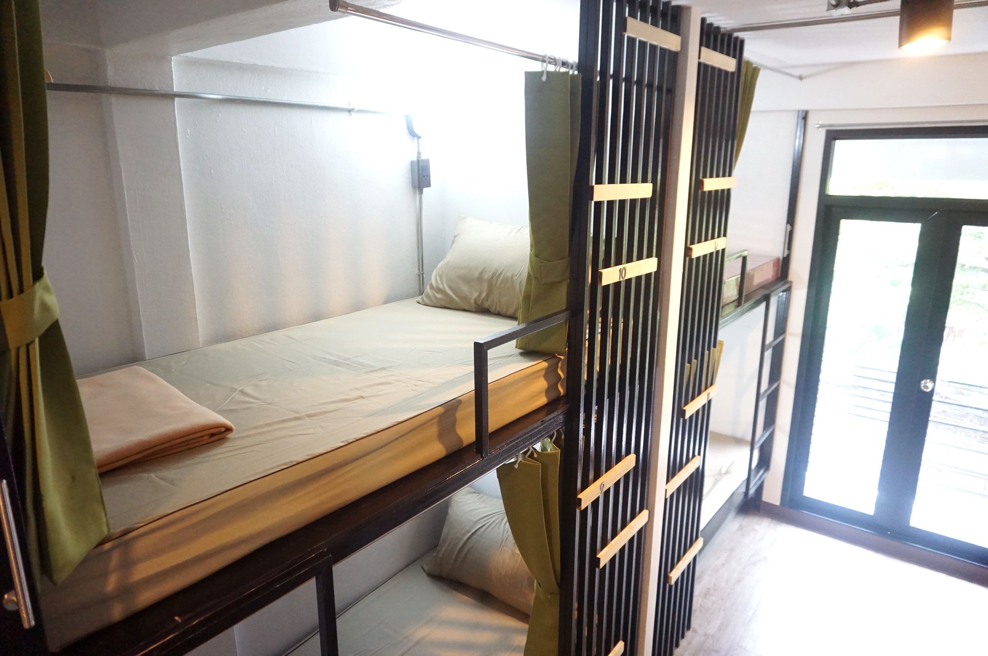 Фото Feel Good Bangkok Hostel