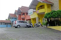 Фото RedDoorz near Kampung Gajah