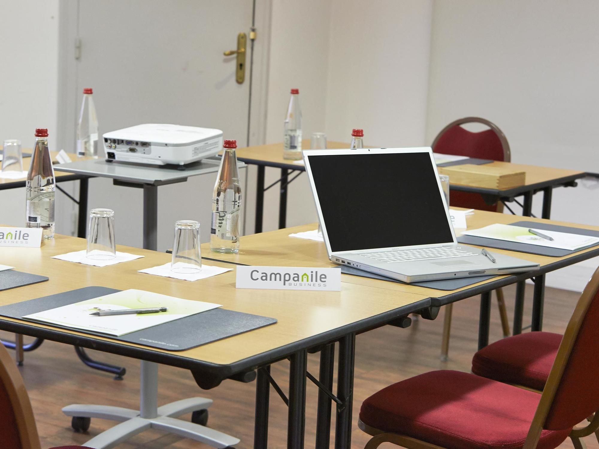 Фото Hotel Campanile Montesson - Le Vésinet