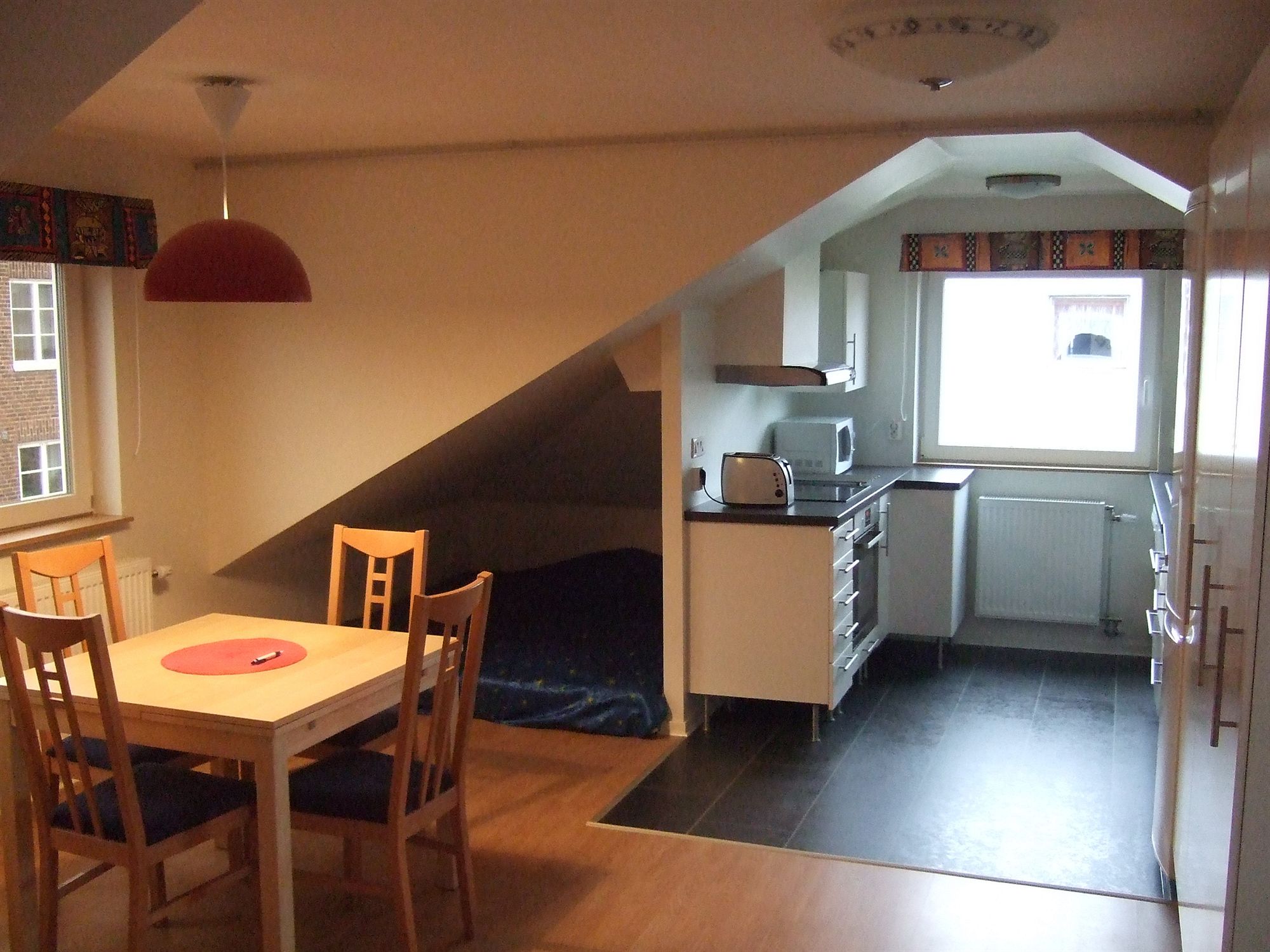 Фото Platypus Penthouse Honeymoon Suite