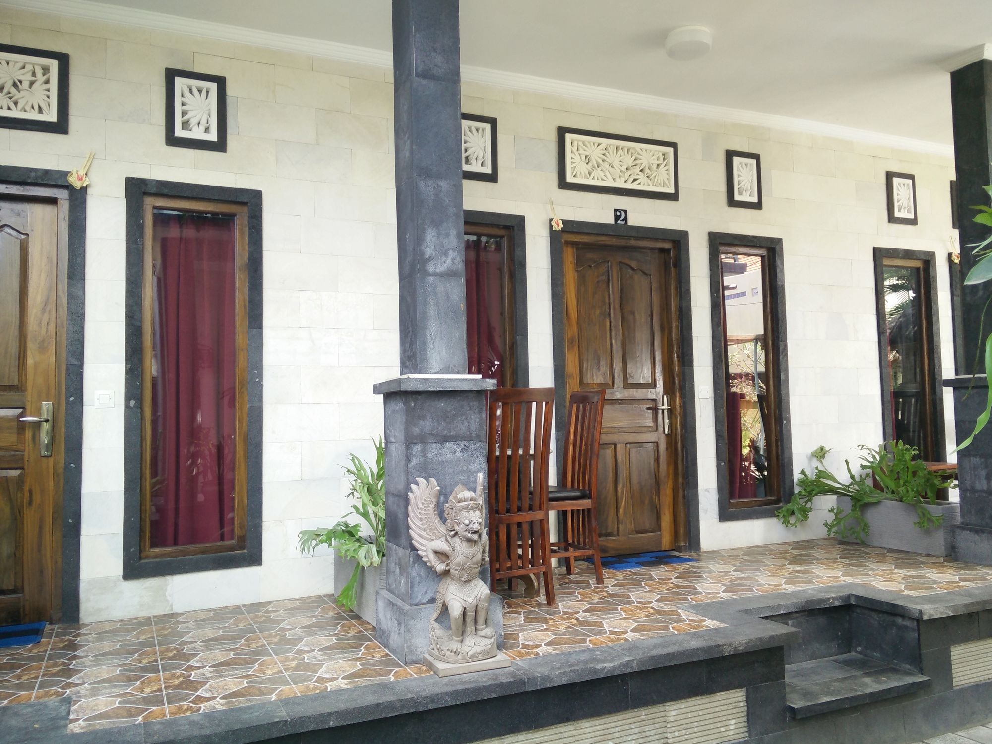 Фото отеля 2