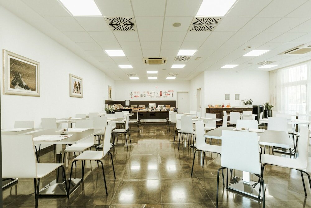 Фото Hotel Carpi