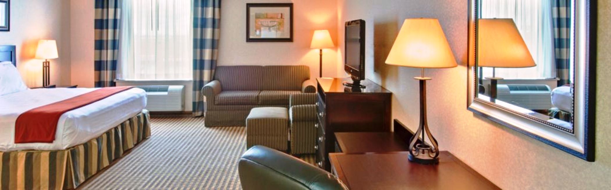 Фото Newmarket Hotel & Suites