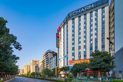 Гостиница Echarm Hotel Guilin The Mixc в Гуйлине