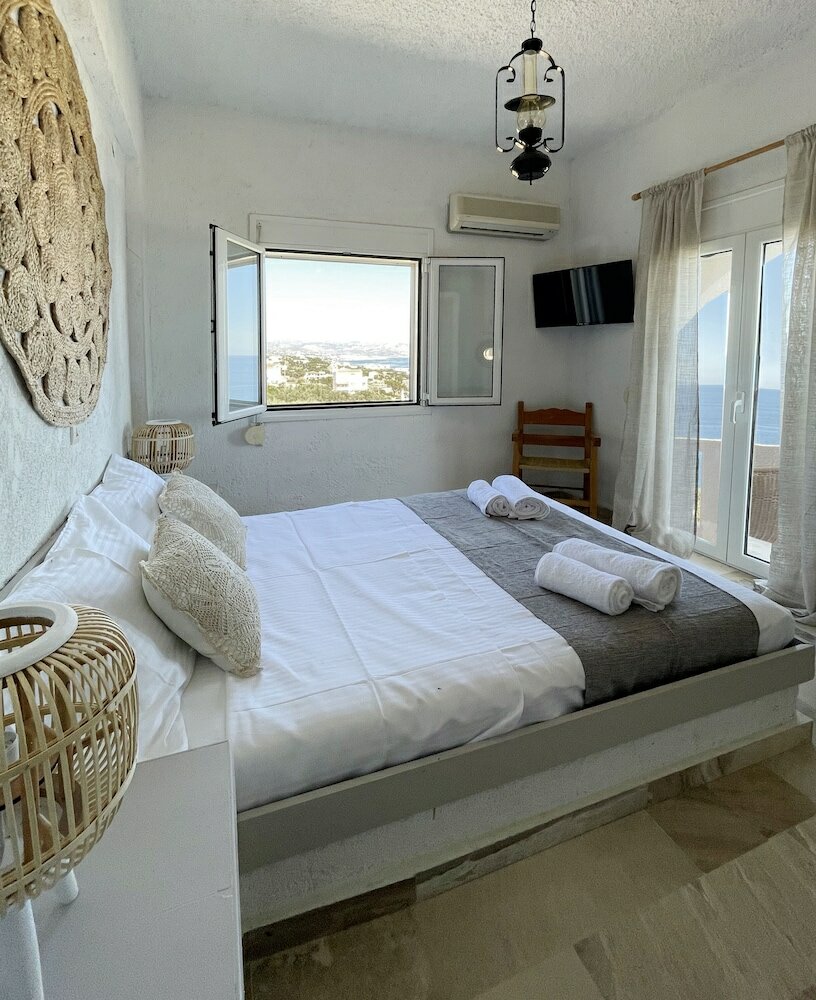 Фото Achlia Hotel