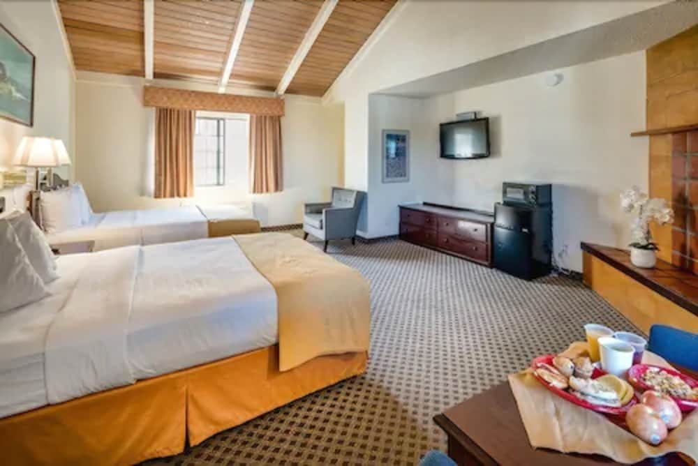 Фото Arbor Inn Monterey