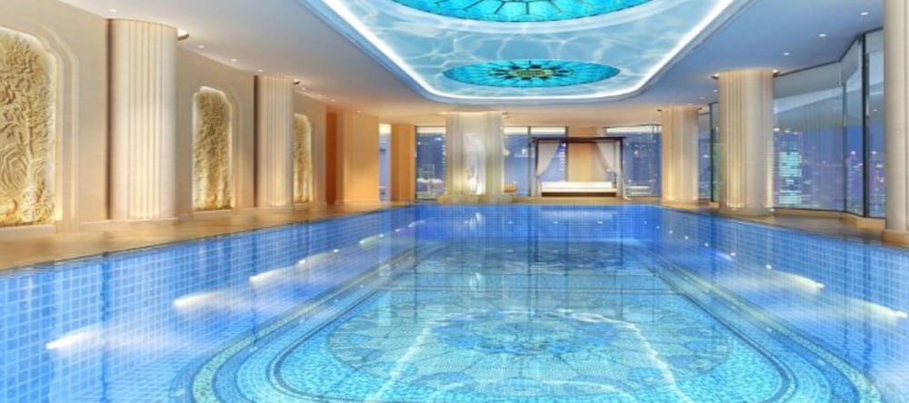 Фото Wanda Reign Wuhan