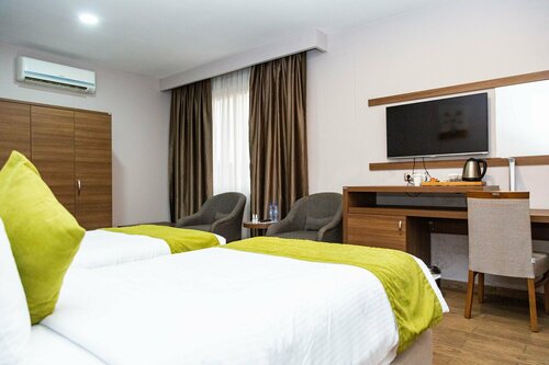 Гостиница Ah Hotel & Conference