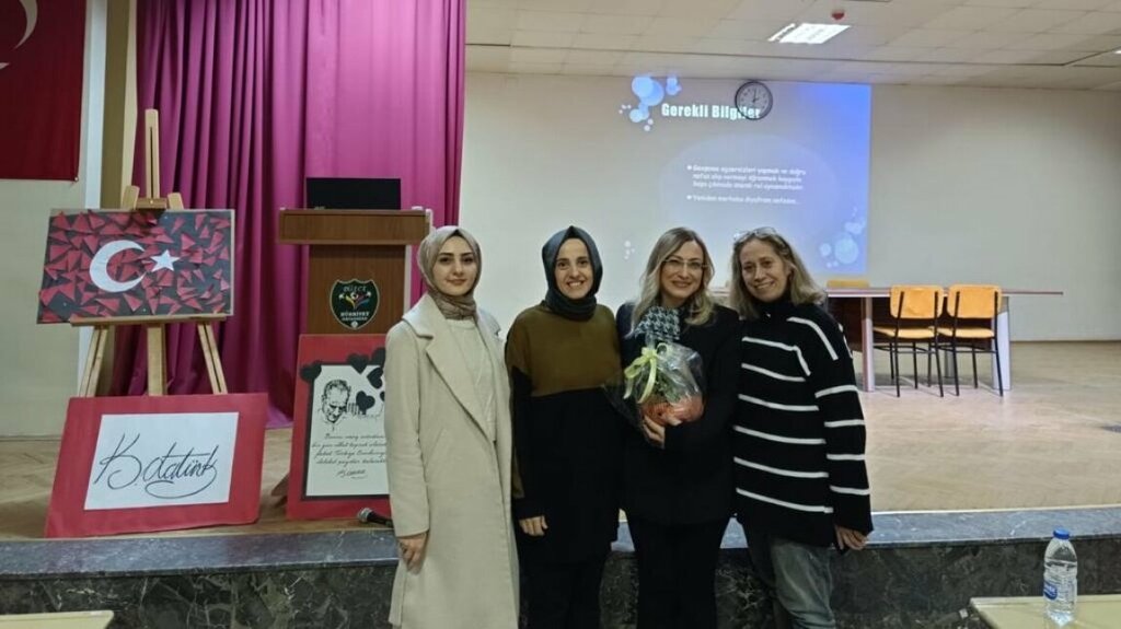 School Hurriyet Middle School, Duzce, photo