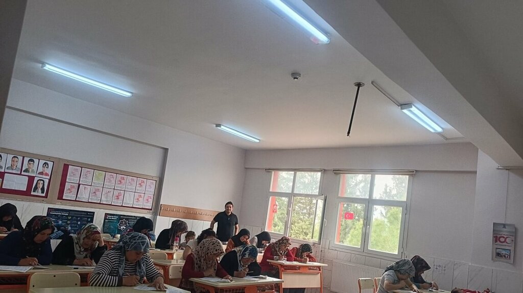 School Boyali Ataturk Middle School, Duzici, photo