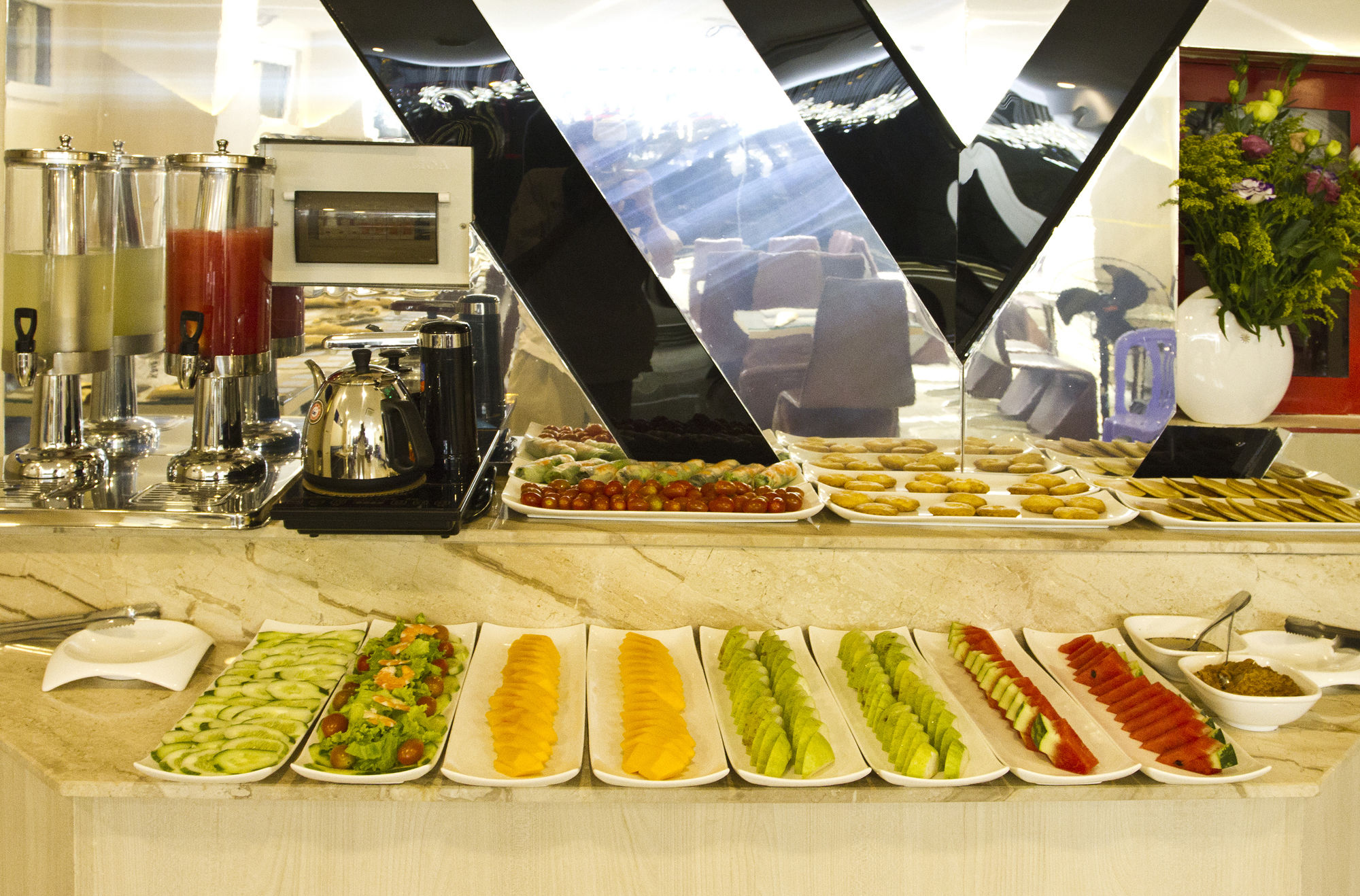 Фото New Sun Hotel