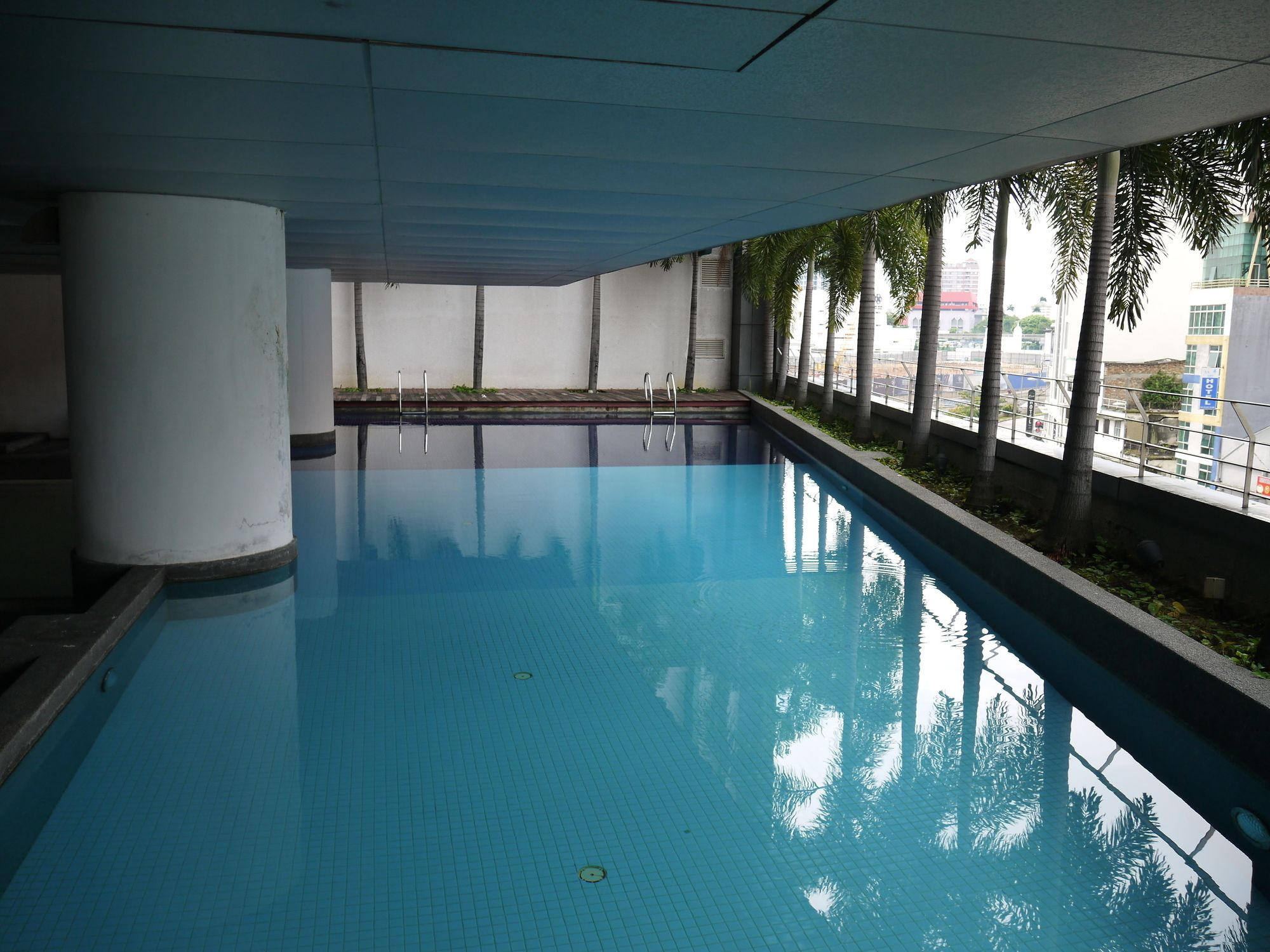 Фото отеля 2