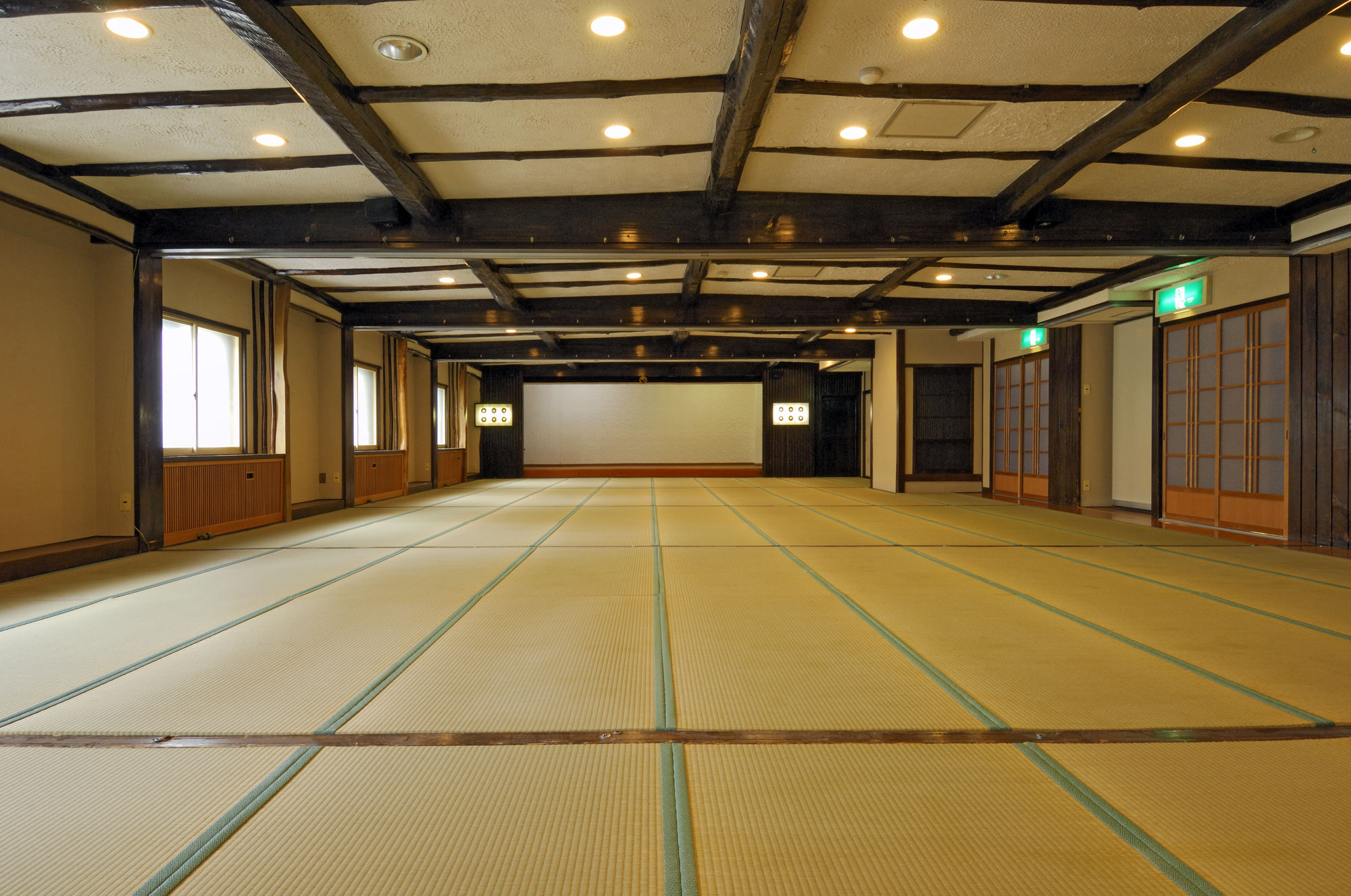 Фото Shiga Palace Hotel