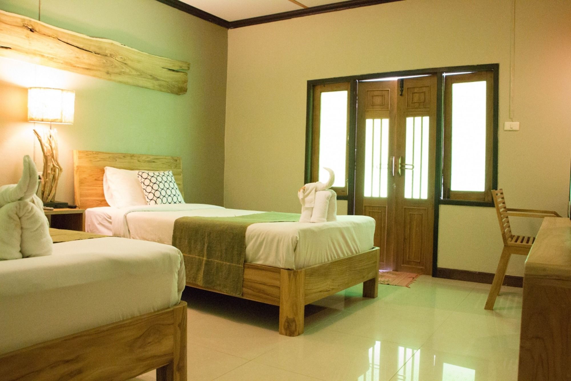 Фото Baanplaidoi Resort