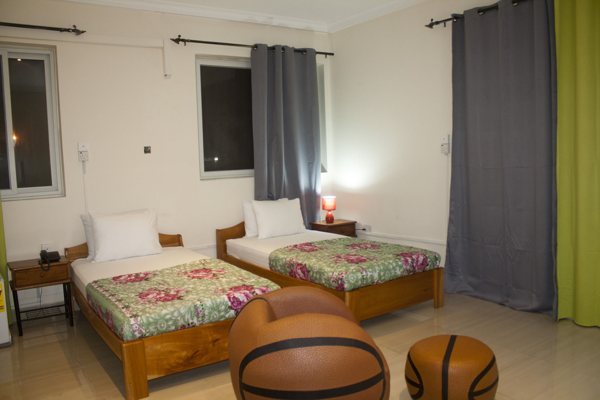 Фото At Home Boutique Hostel and Suite