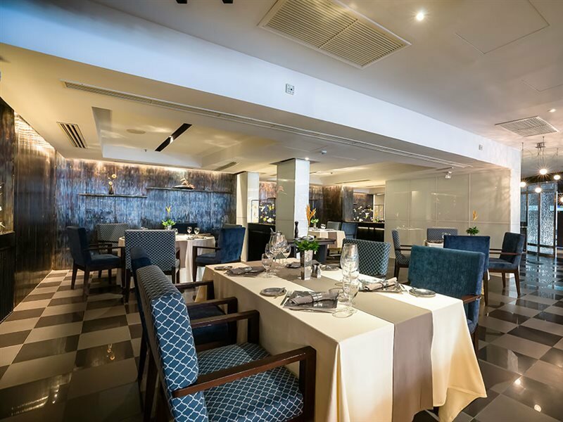 Фото Royal Wing Suites & SPA