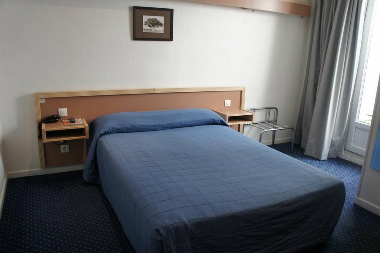 Фото Hotel Edgar Quinet