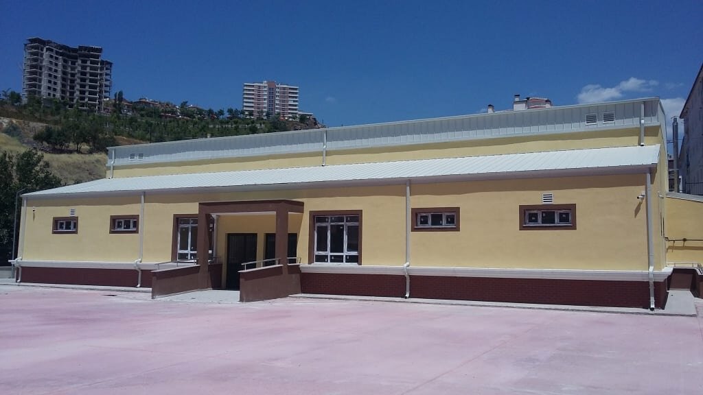 تعليم ثانوي Mermerci Suleyman Ilik Anadolu High School ، أنقرة، صورة