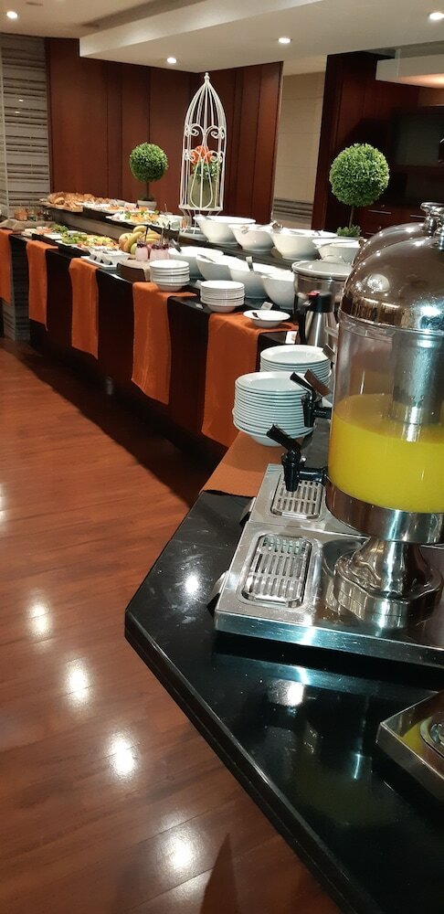 Фото City Lodge Hotel Pinelands