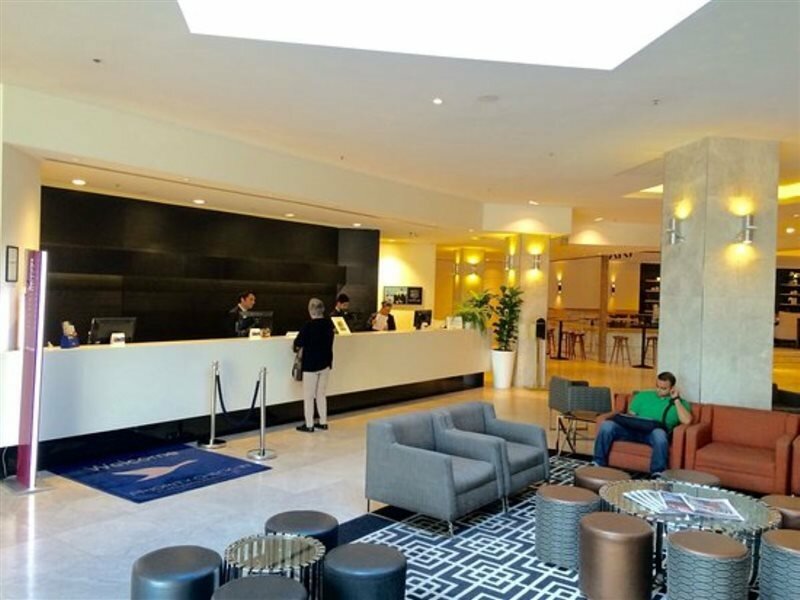 Фото Novotel Sydney International Airport Hotel