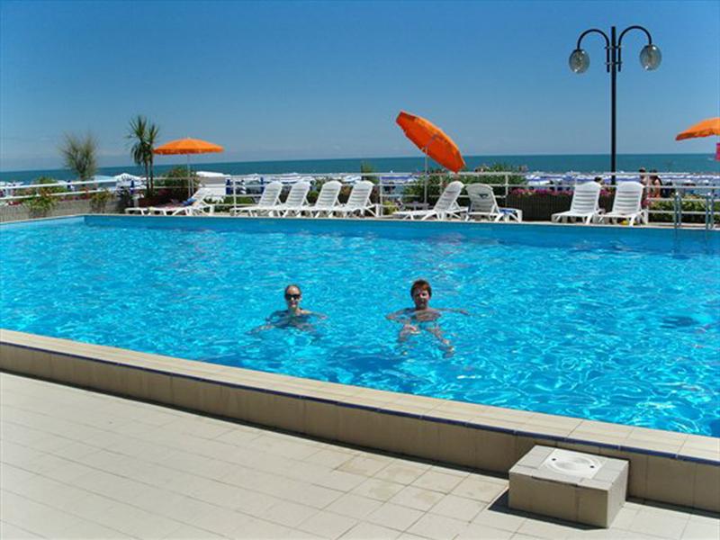 Фото Hotel Astor