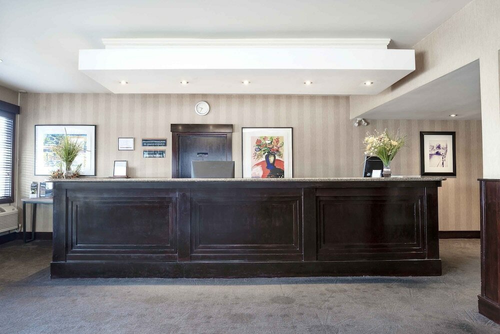 Фото Sandman Inn Cranbrook