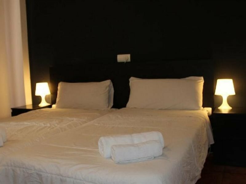 Фото Hostal Baleàric - Adults Only