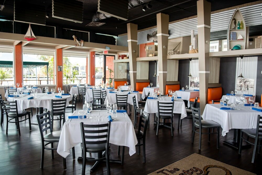 Фото Sands Harbor Resort and Marina