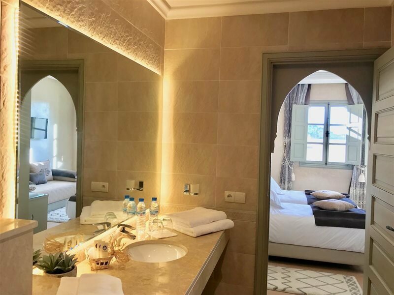 Фото Riad Zidania