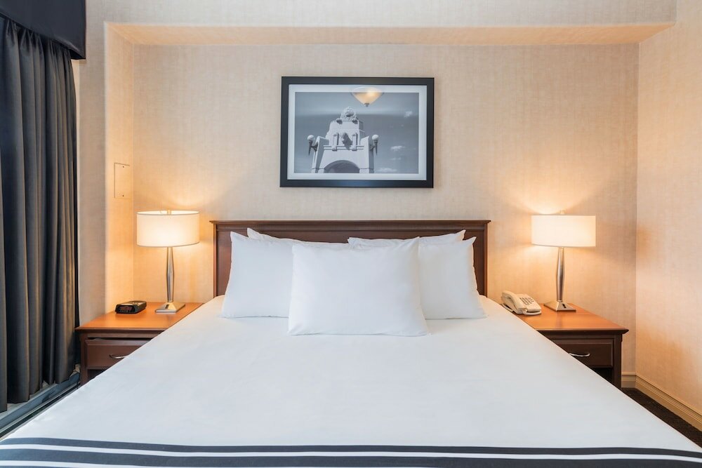 Фото Sandman Hotel Grande Prairie