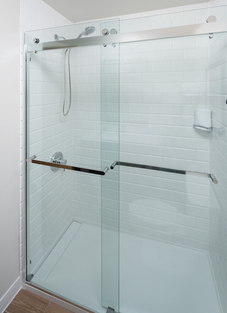 Фото Four Points by Sheraton Chicago Schaumburg