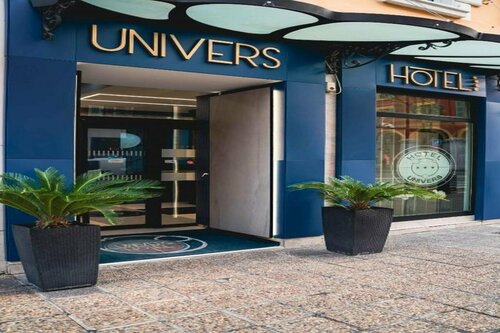 Гостиница Hotel Univers в Ницце