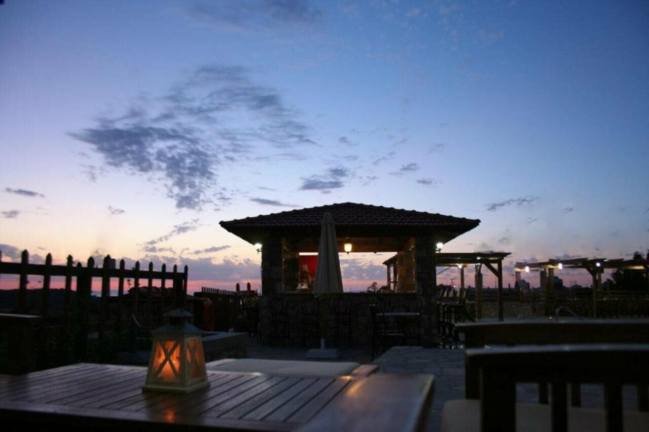 Фото Ataviros Hotel