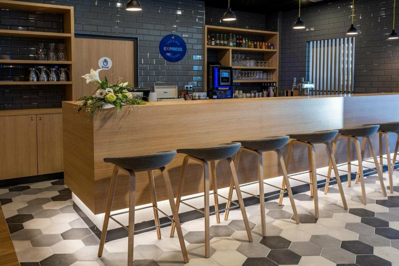 Фото Holiday Inn Express Nice - Grand Arenas, an Ihg Hotel