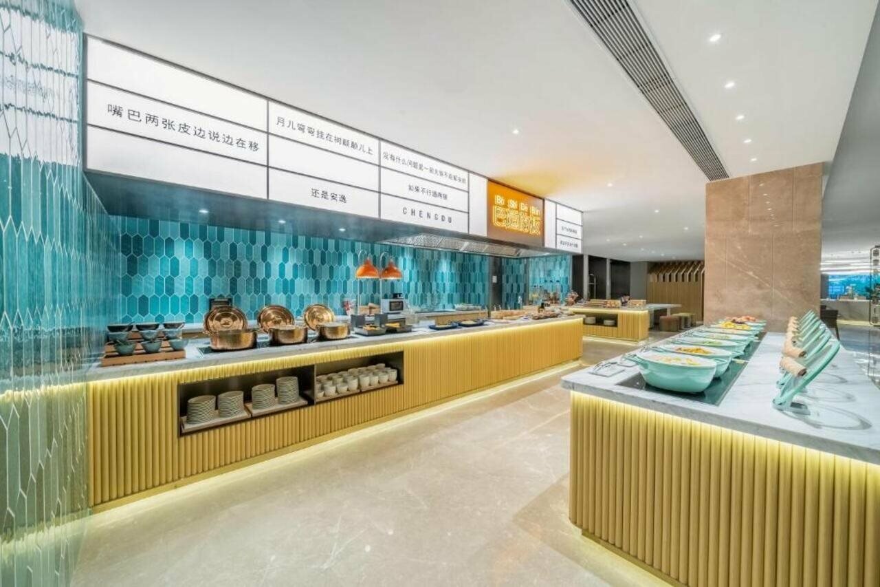 Фото Hilton Garden Inn Chengdu Kuanzhai Alley