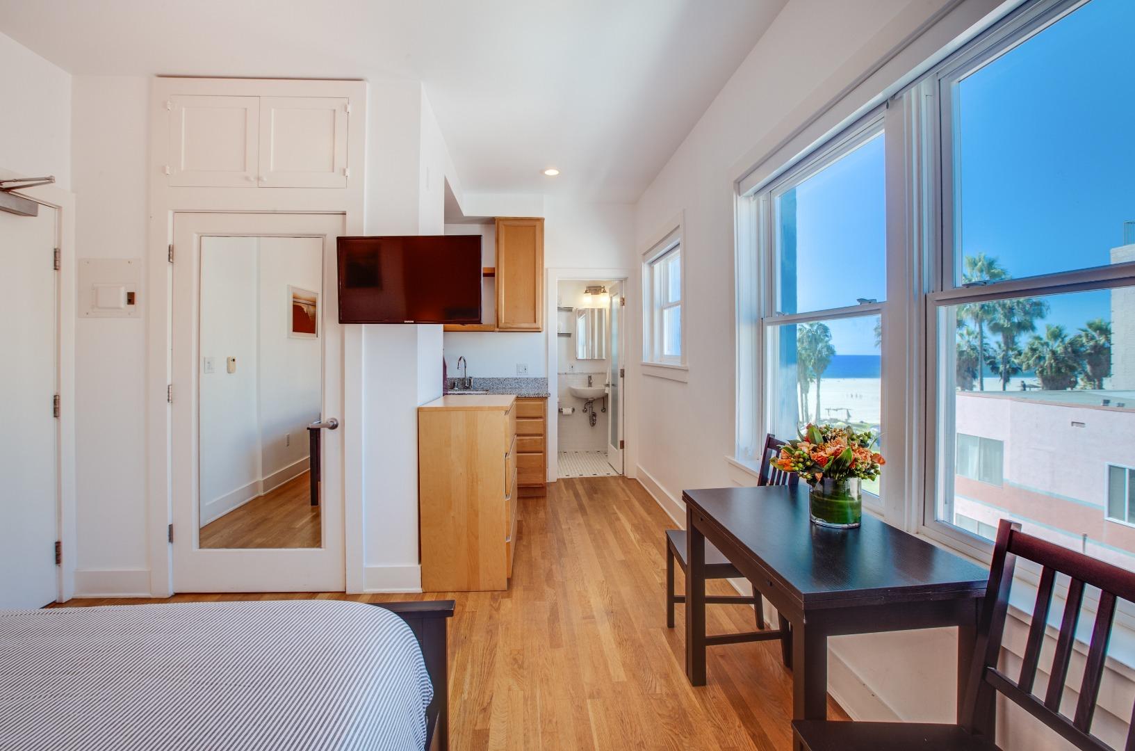 Фото Venice Suites