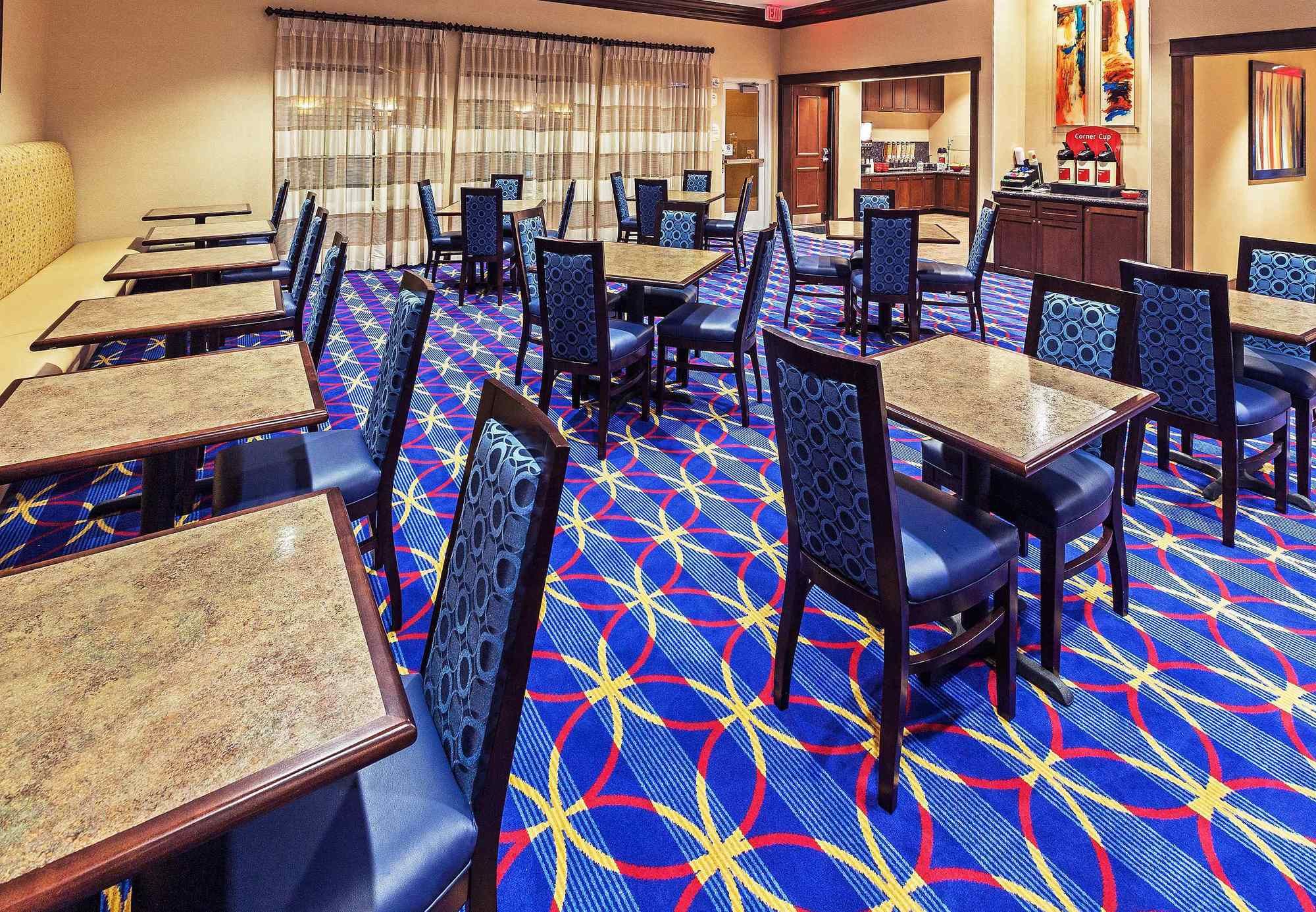 Фото Towneplace Suites Corpus Christi