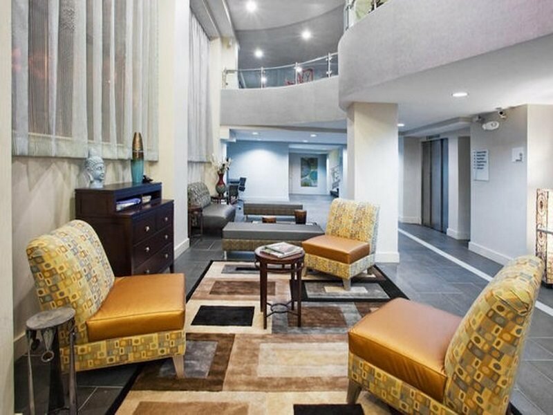 Фото Holiday Inn Express and Suites Atlanta Downtown, an Ihg Hotel