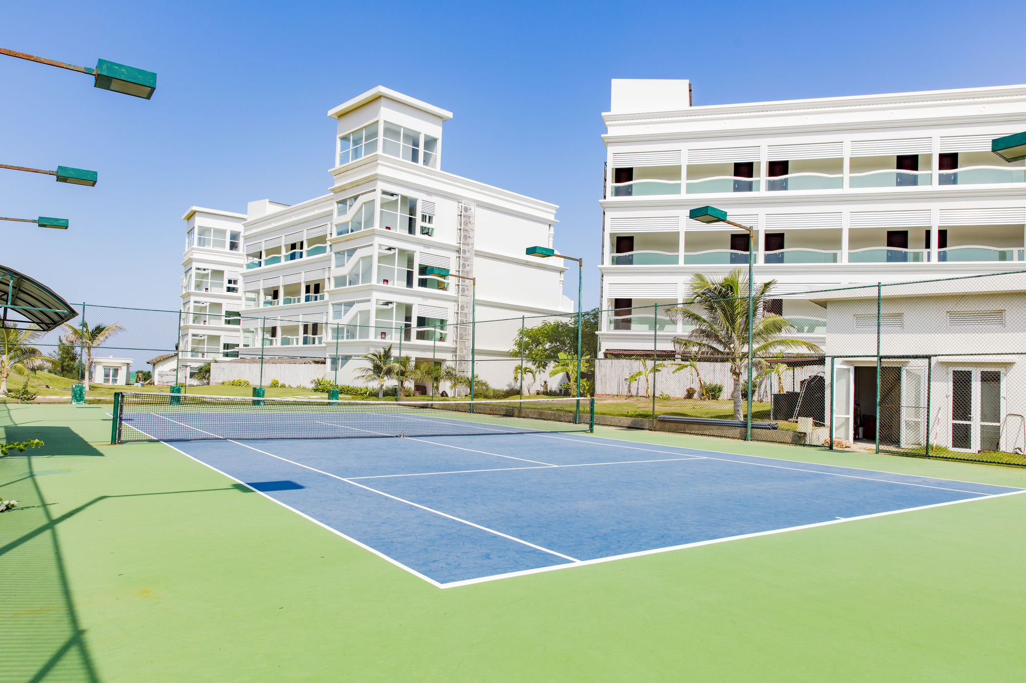 Фото The Sailing Bay Beach Resort