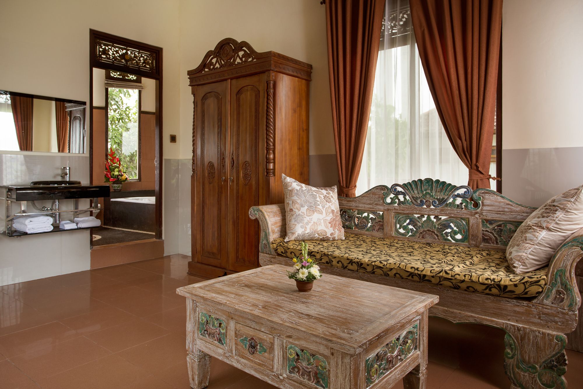 Фото Grand Ashanti Villa